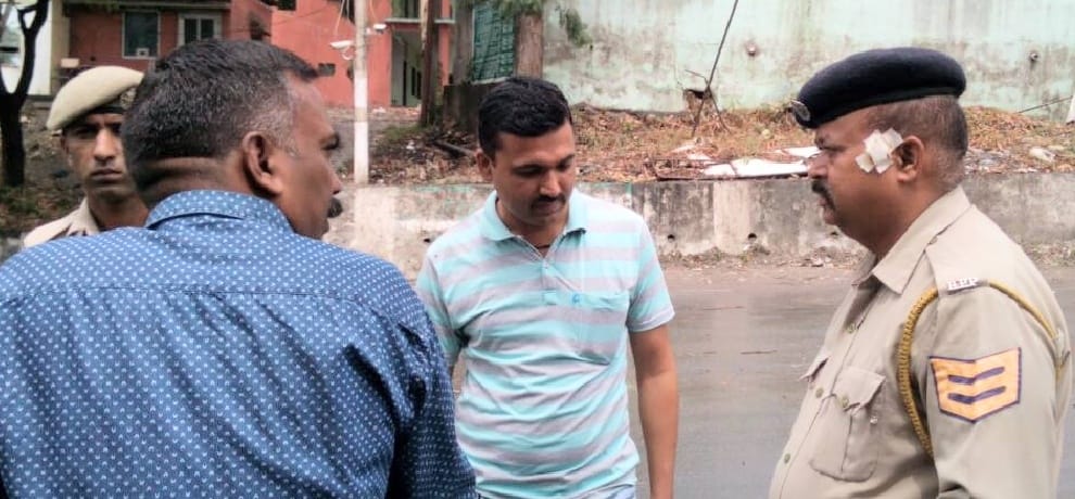 Goons shoot Himachal Police Head constable at Barrier