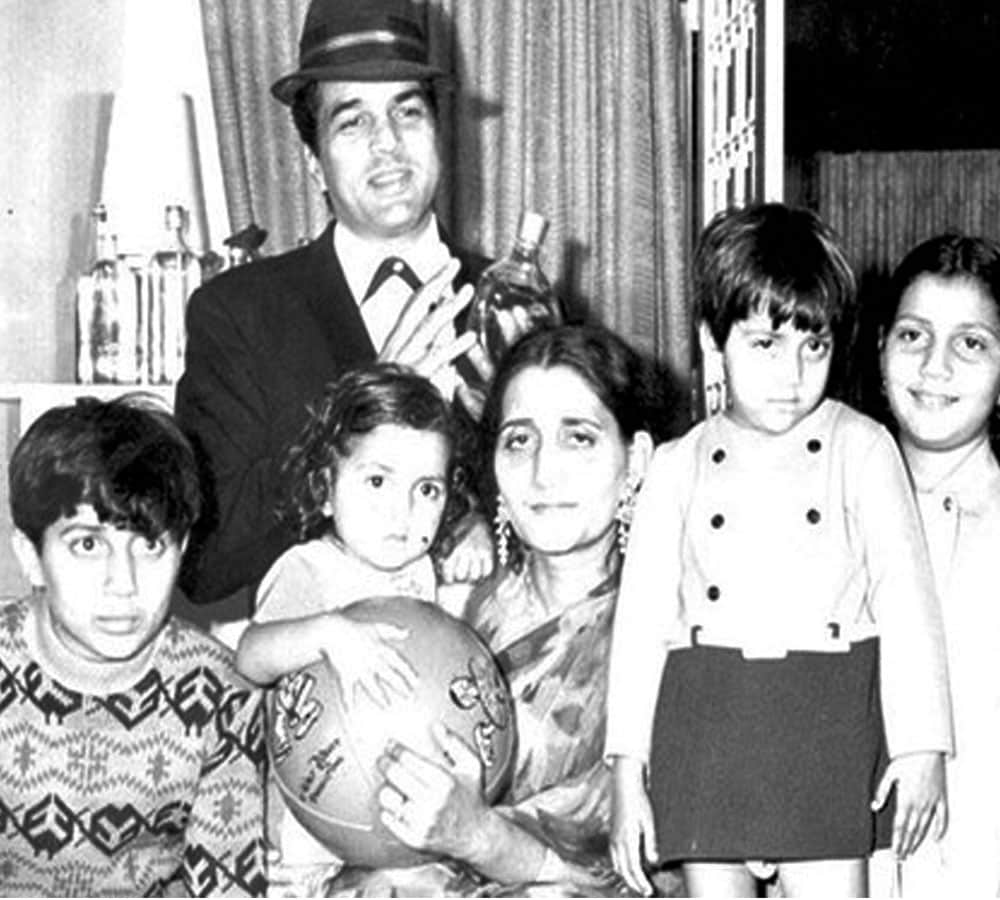 Sunny Deol shared Prakash Kaur picture on Instagram says My mom my world