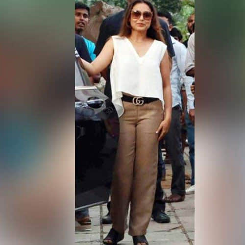 This odd outfit of Rani Mukerji make us believe that she is still following the nineties fashion
