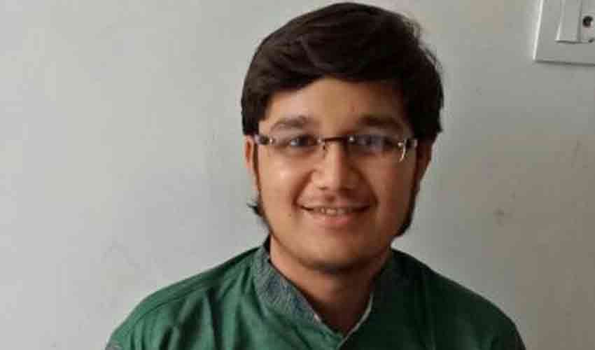 varsheel after getting 99.99% marks in 12th board choose diksha over career