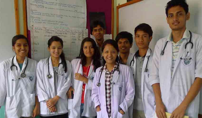PG Medical Seat row SC sets aside Allahabad High Court order
