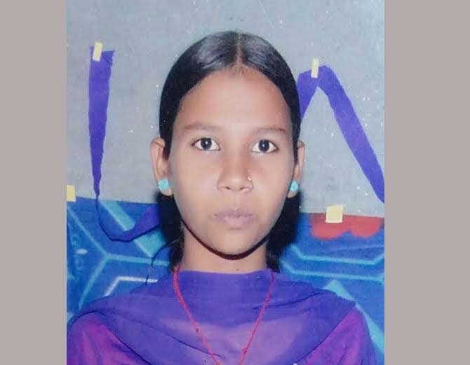 21 yr old student died in road accident with 2 sisters