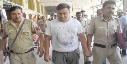 Shooter paired in 35 pages, the whole Tales of Prashant, read in one click