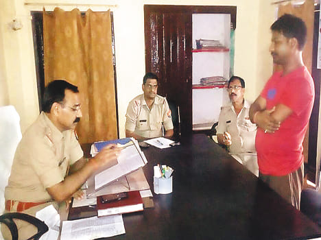 Cheating on the name of job arrested