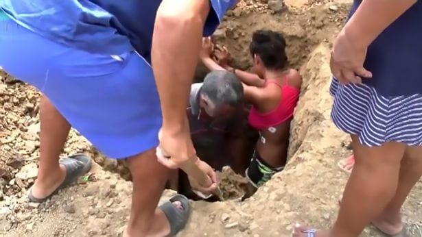 teenage girl buried alive to cure lighting 