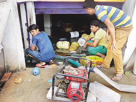 Watershed in the rain, water entered into the houses