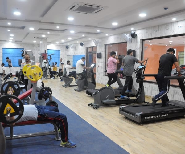  stf men working for fitness.