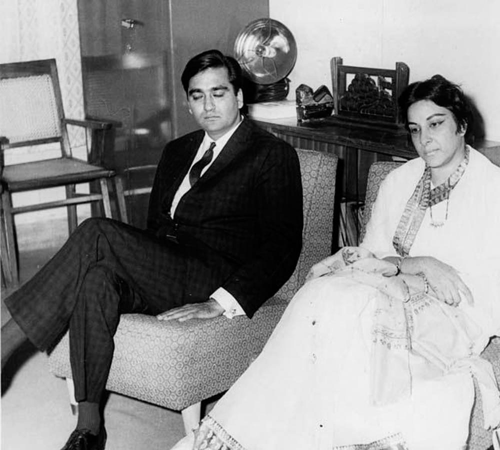 Sunil Dutt get nervous after seeing Nargis for the first time, job was in danger