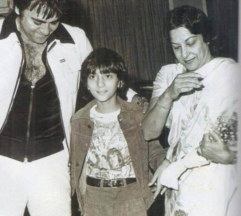 Sunil Dutt repeatedly slapped Waheeda Rehman for maintaining the status of Jarnail Singh