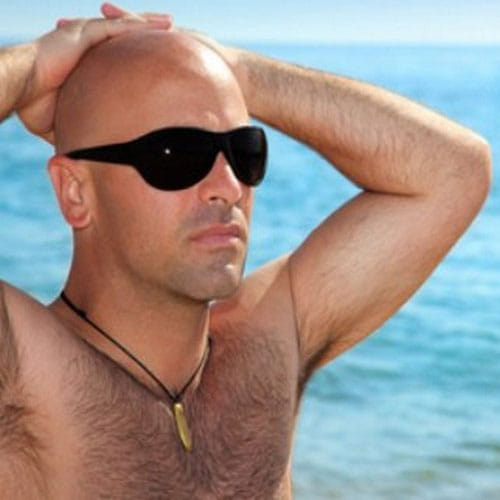 If your baldness loses your confidence then try these 5 secret tips which will make you stylish