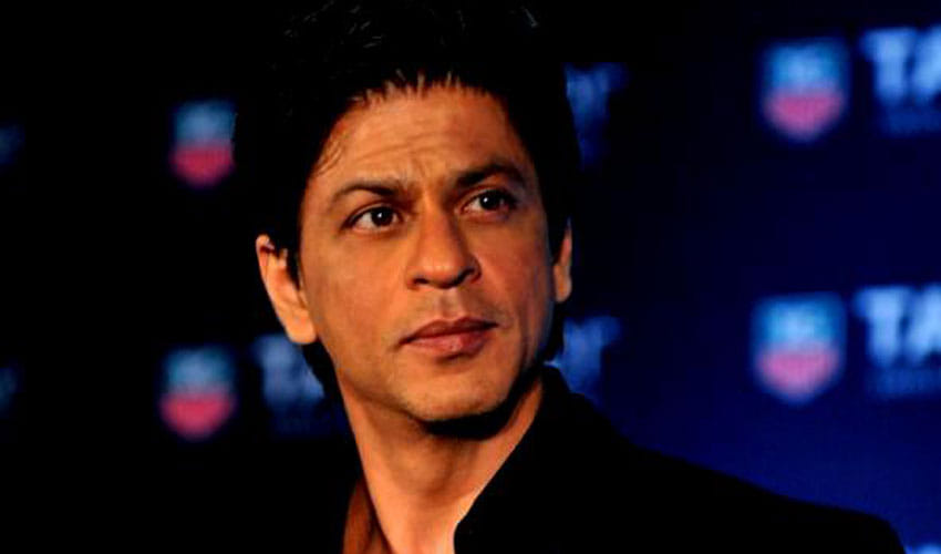 shah rukh khan will not attend iifa awards because of son aryan