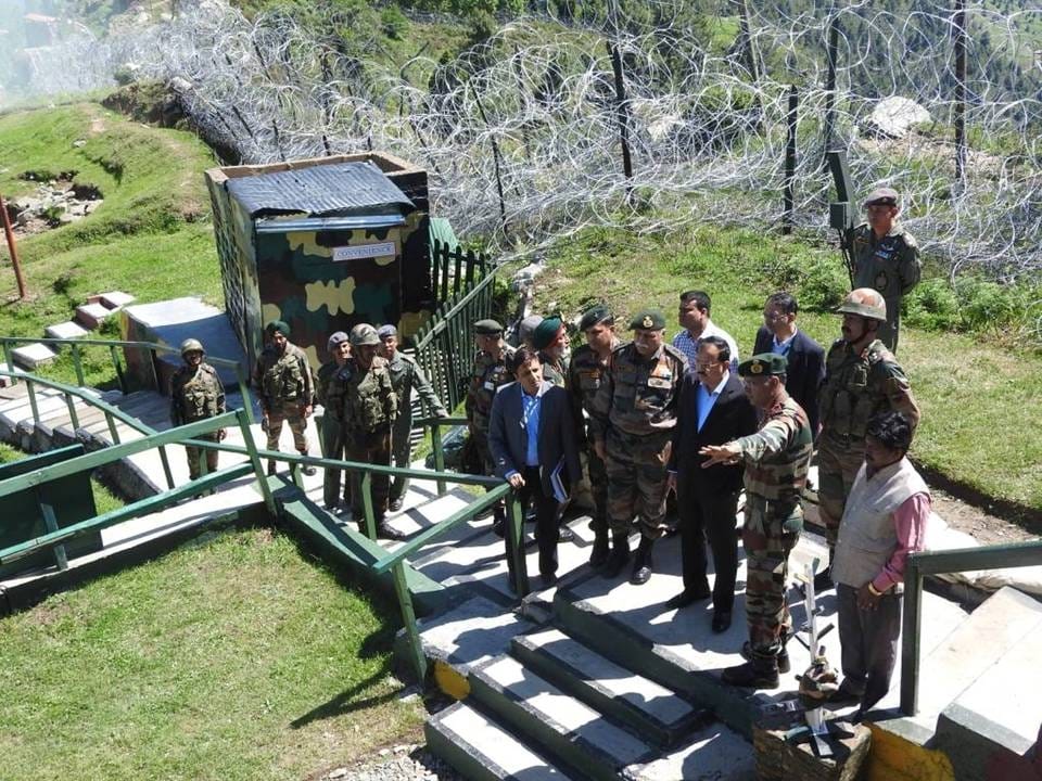 MoS Defence Subhash bhamre reached Line of Control