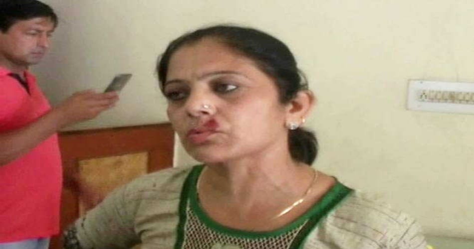 villager create clash  and beat hotel staff