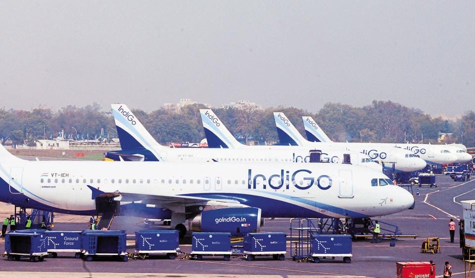 Birds collided with Indigo flight going to Kolkata and returned back to Lucknow