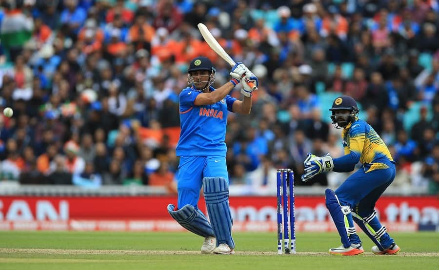 ms dhoni becomes second wicketkeeper to complete 16 000 international runs