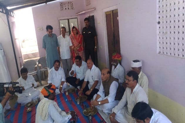Rajnath singh eat stove chapati