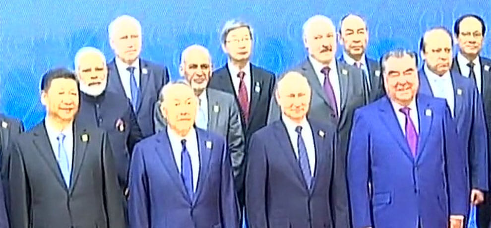 PM modi meets with Chinese president  Xi Jinping at SCO summit in Kazakhstan