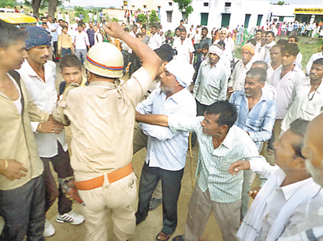 fighting in Quota selection meeting