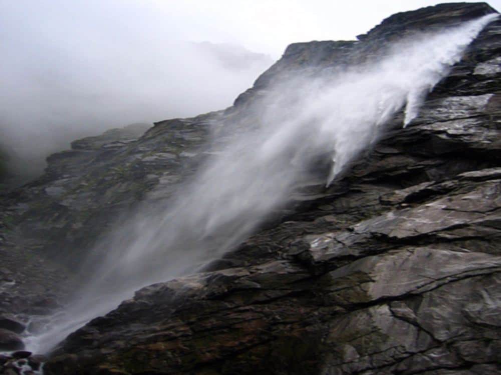 Mysterious waterfall in uttarakhand