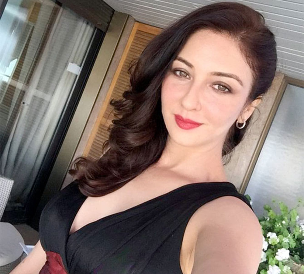 BHABI JI GHAR PAR HAI SAUMYA TANDON ROBBED IN INSTANBUL filed a police complaint