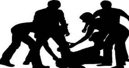  eve teasing with girls, suspected bursts enyes of father