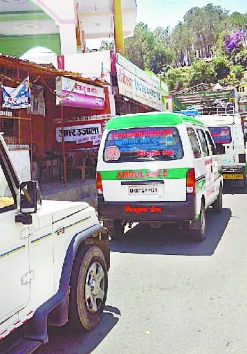 Chattai took hours, junk, ambulance also hanged