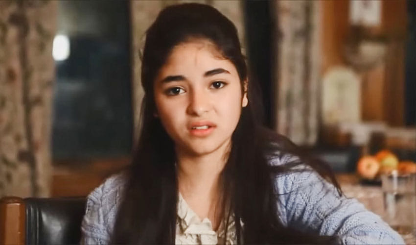 'Dangal' Film Actress Zaira Wasim Met With An Accident, Rescued By Locals