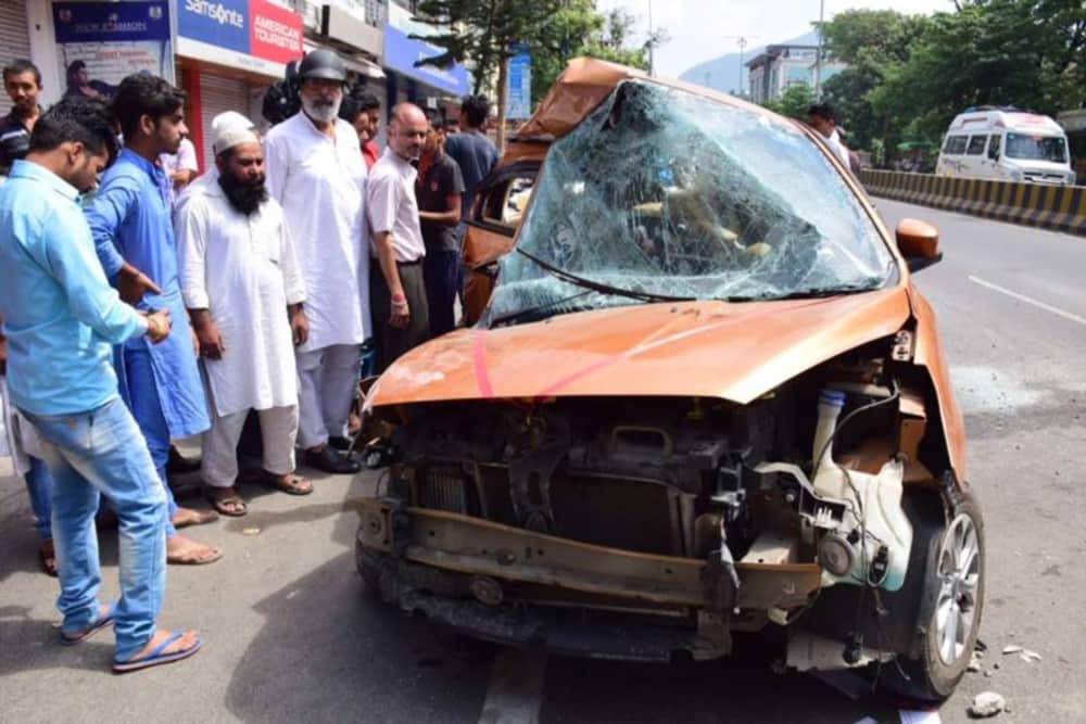 two dead in road accident in nainital road
