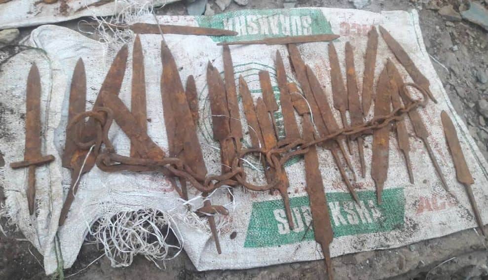 Hundred years old weapon found in excavation in tehri