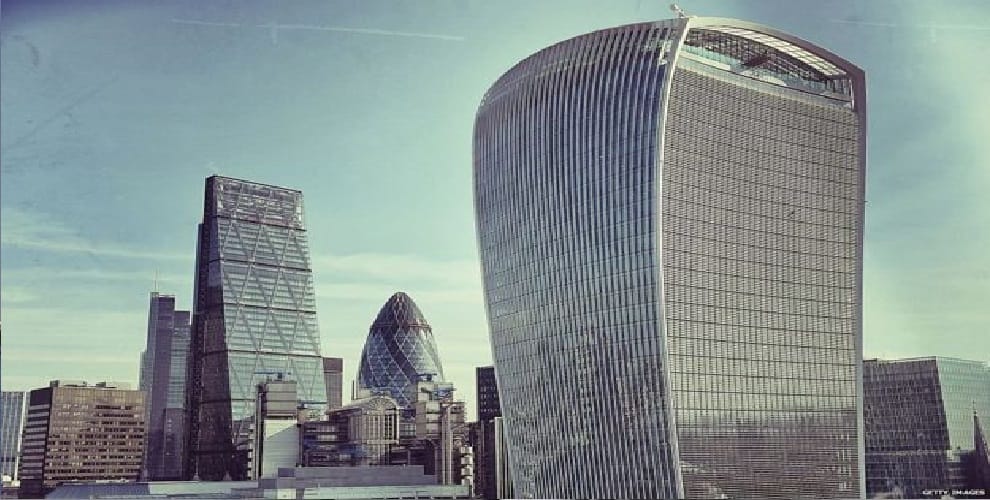 qatar has more property than queen in london