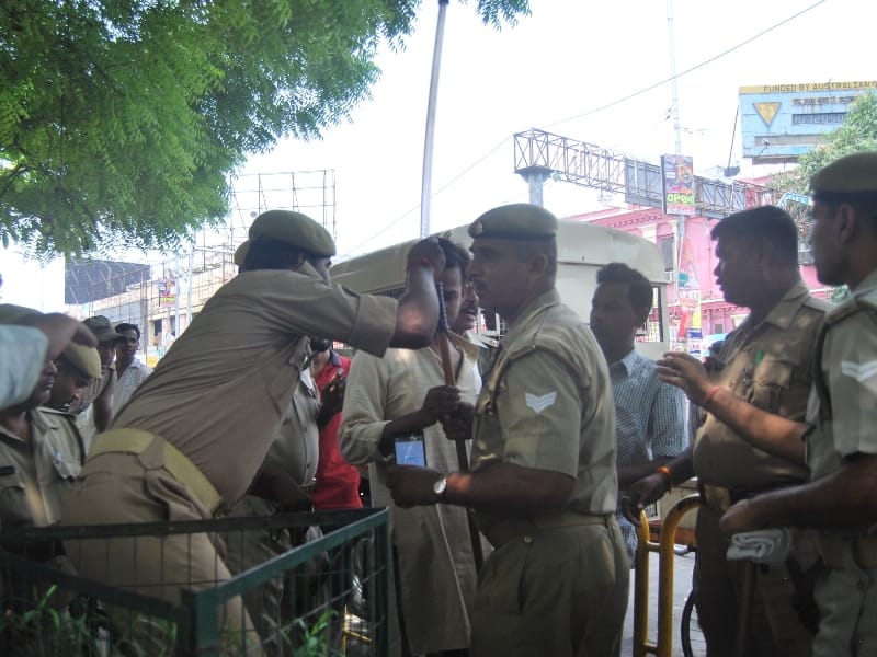  Police lathicharge at students in Lucknow.