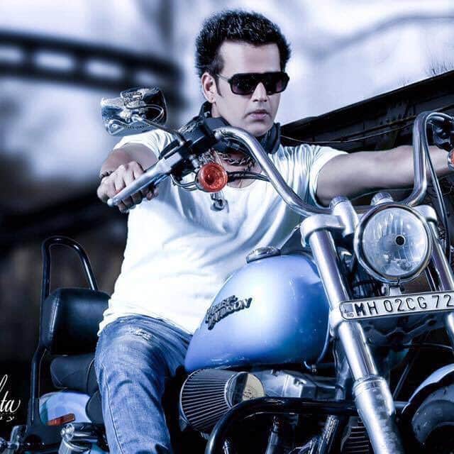 Fathers day Megastar Ravi Kishan become Male Prostitute , father saved