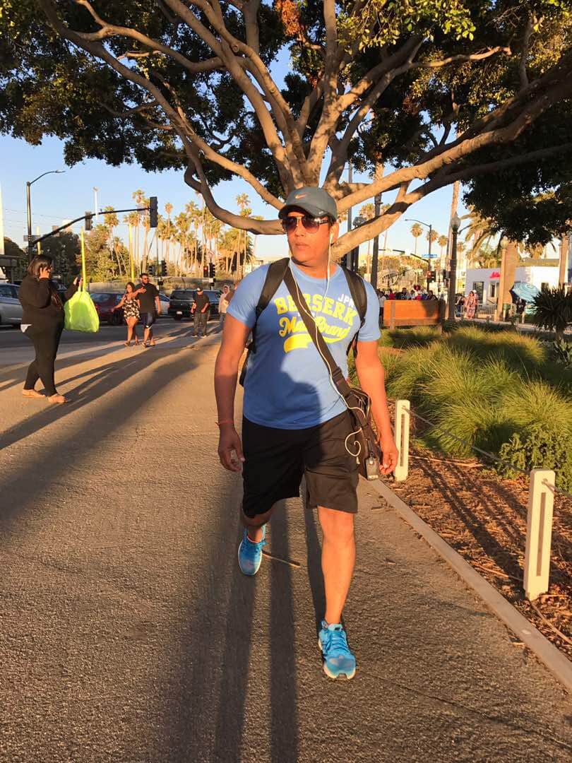 Megastar Ravi kishan looks like this in America, now shooting in Varanasi