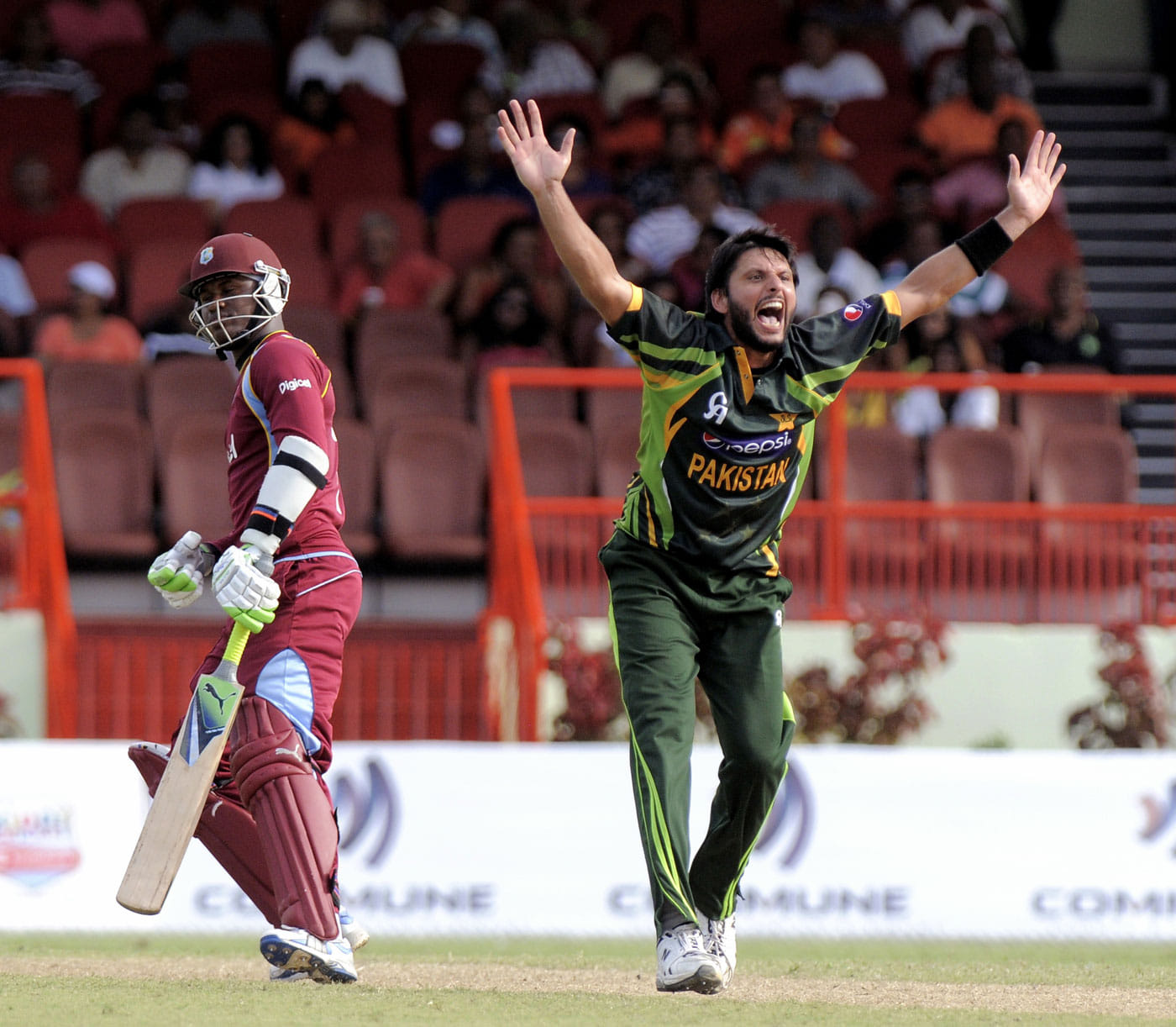Cricket Records Best Bowling Figures In One Day Cricket