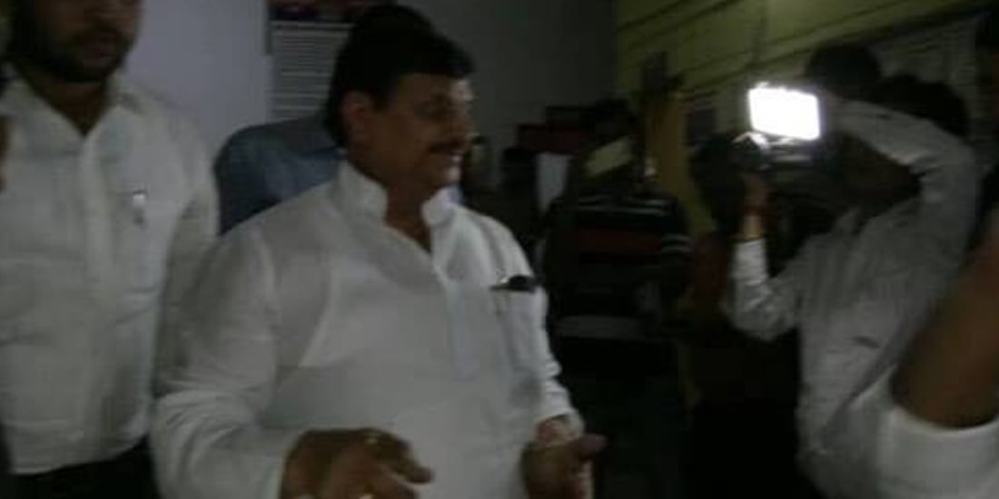 shivpal singh yadav start protest again in etawah 