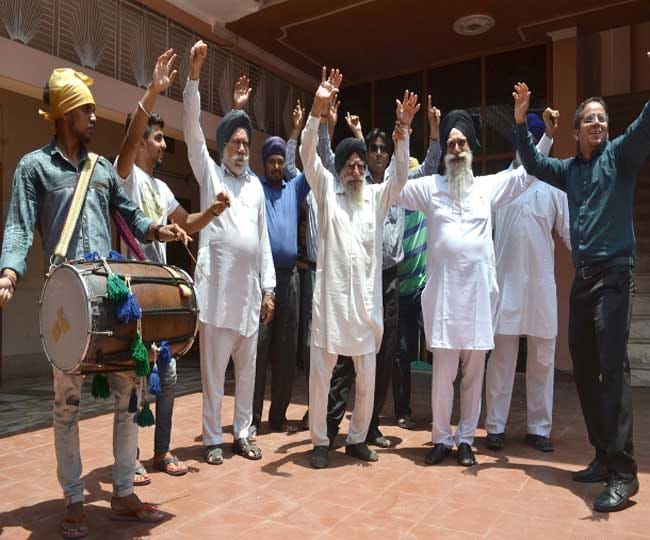 uk sikh mp make record on base of punjabi and hindi