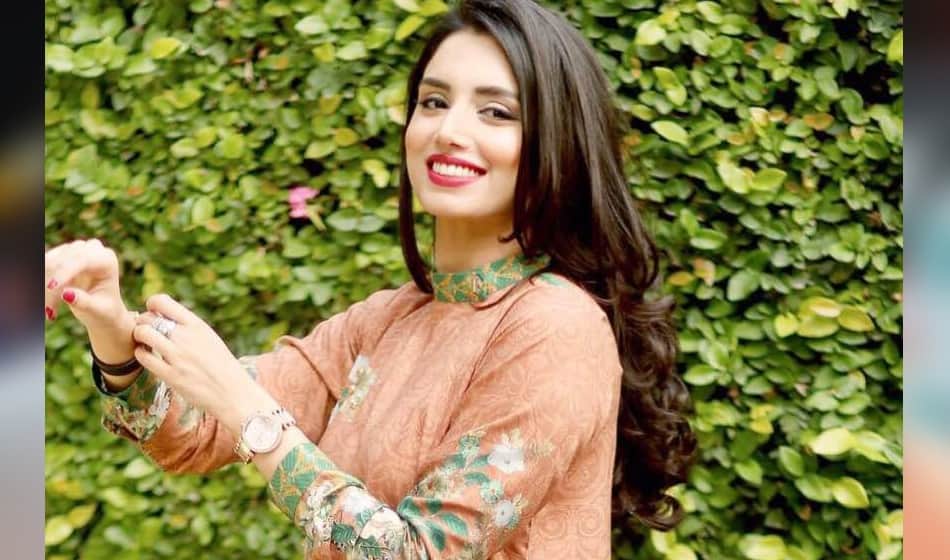 champions trophy 2017 social media says this girl is behind duck of virat kohli and ab devilliers