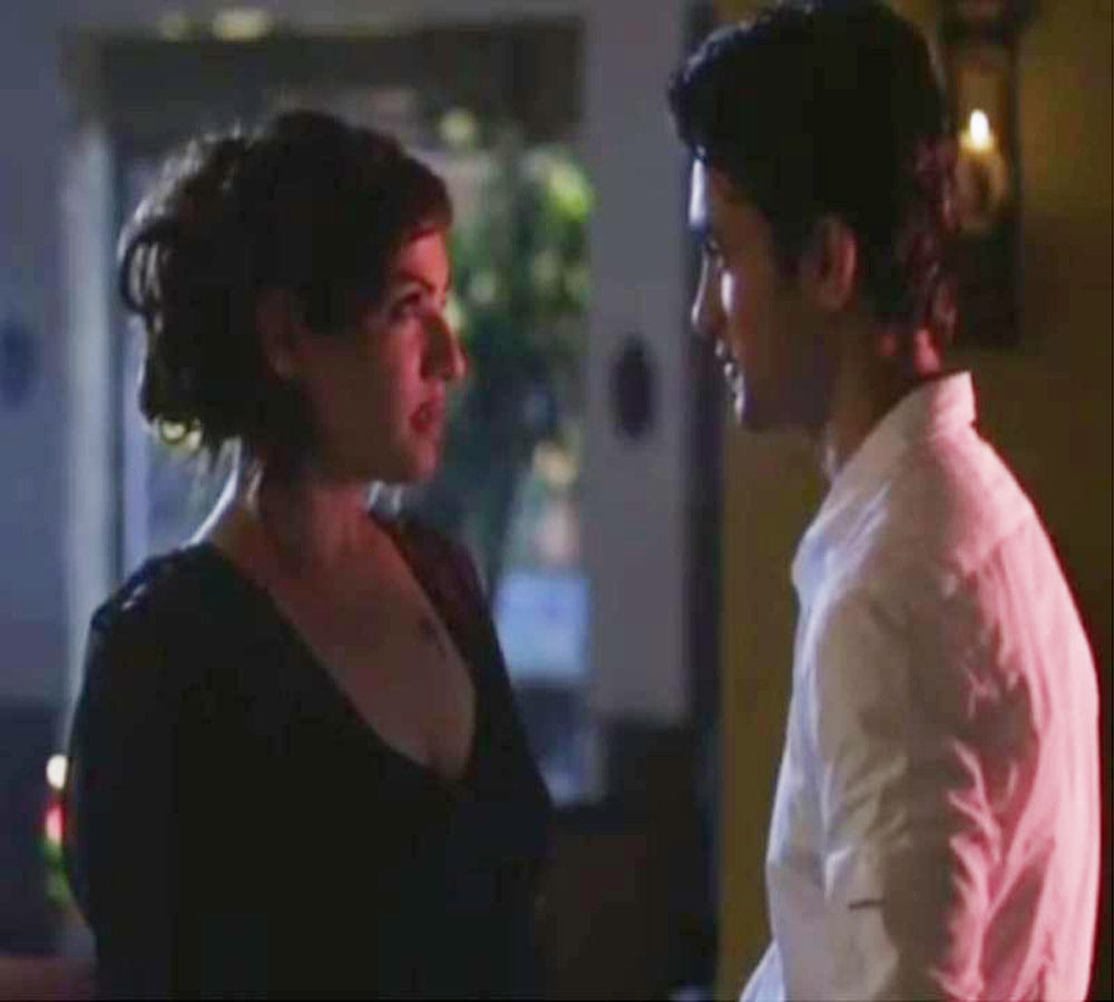 the bold video of raveena tandon seducing ashish bisht in shab