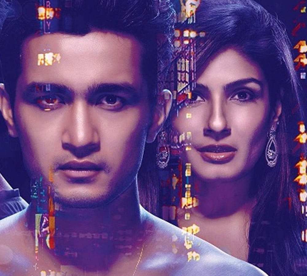 the bold video of raveena tandon seducing ashish bisht in shab