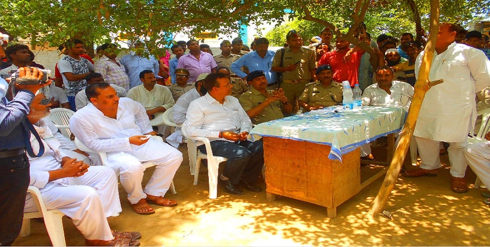 After Saharanpur in Meerut bawal, commotion sabotage, friction in the administration