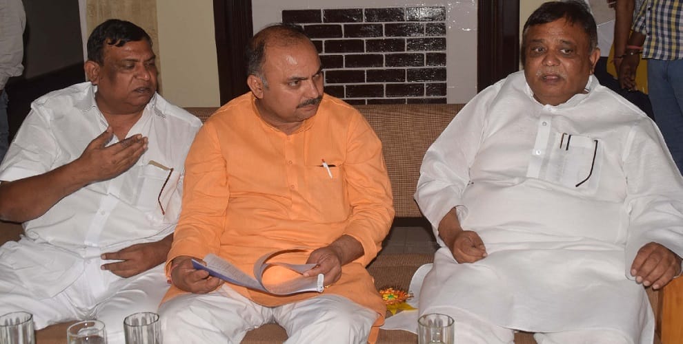 SP open pole, this Yogi minister said that now the UP will not be a corrupt officer