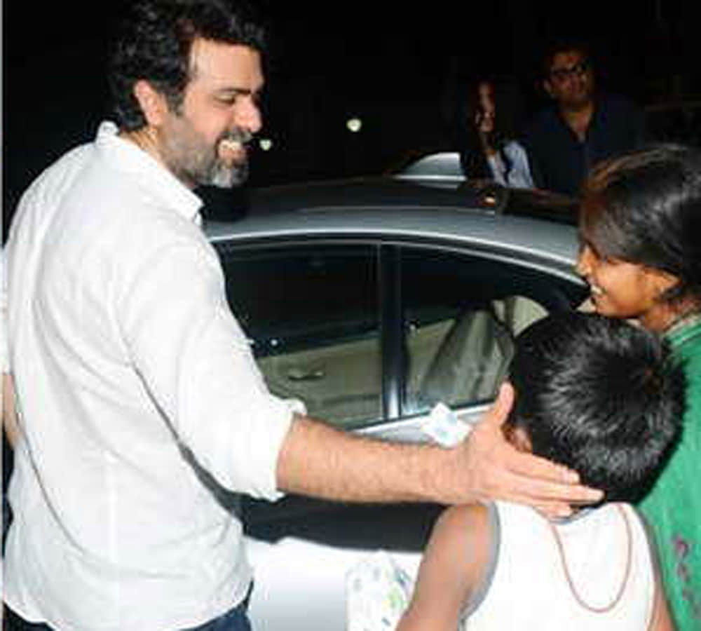 priyanka chopra actor harman baweja recent photo will shocked you