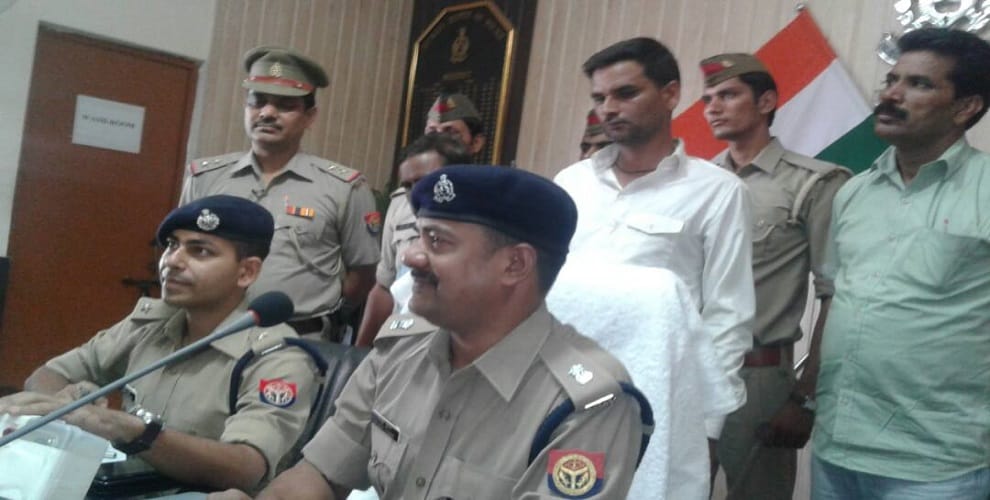 Mungers pistol, being supplied in West UP, two arrested