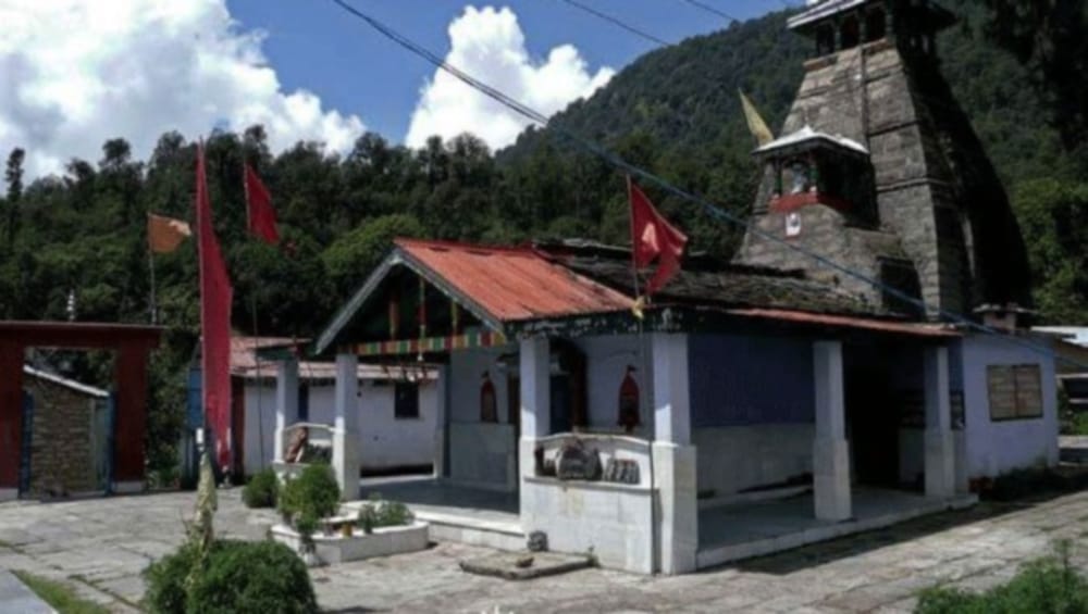 Uma bharti visit Anusuya devi temple in uttarakhand
