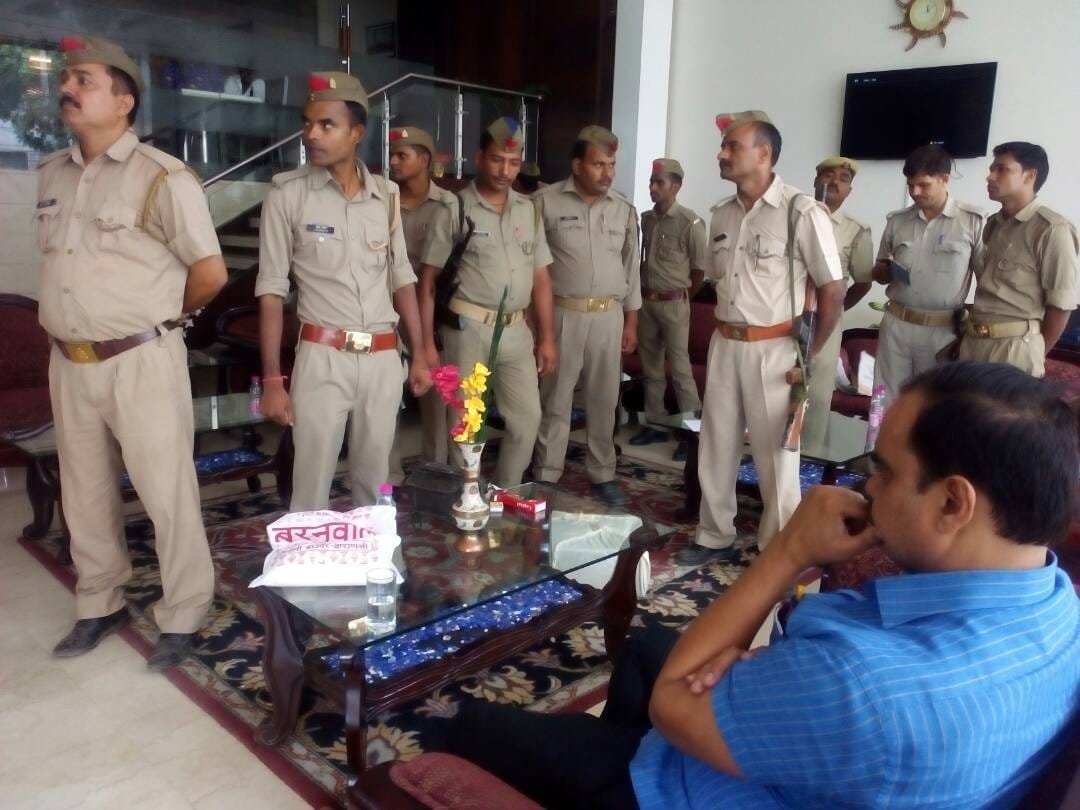 rs yadav accused  of illegal recovery did not get any help from leaders