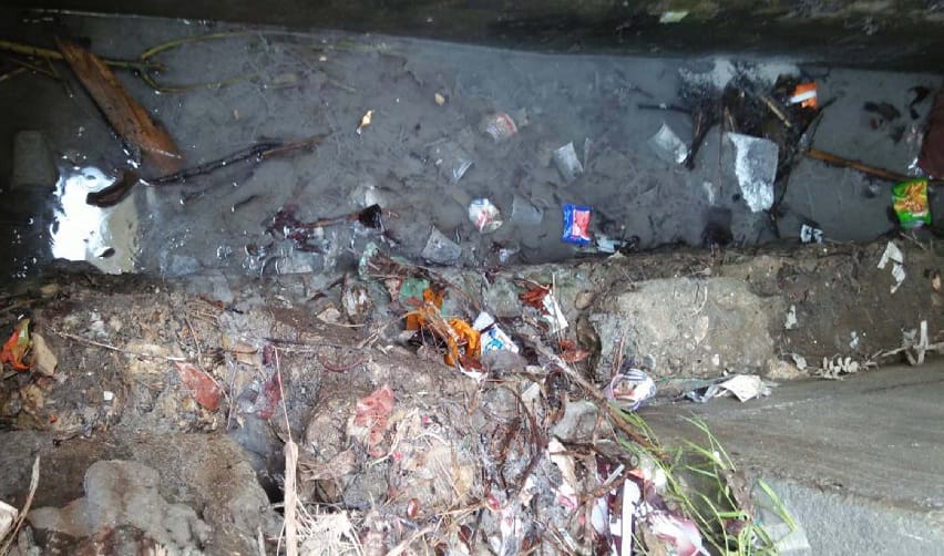 River is getting stagnant with dirt, not worth bathing