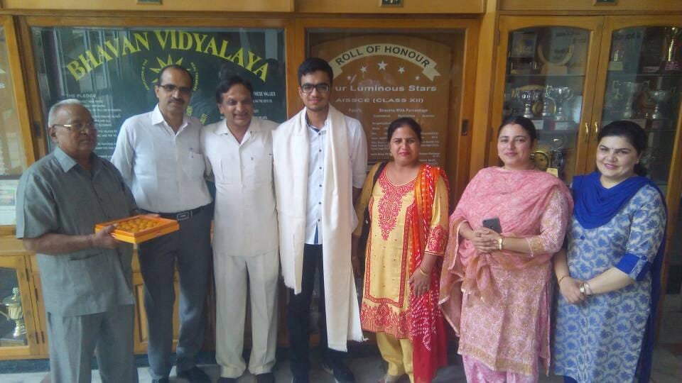 jee advanced 2017 all india topper sarvesh mehtani marksheet