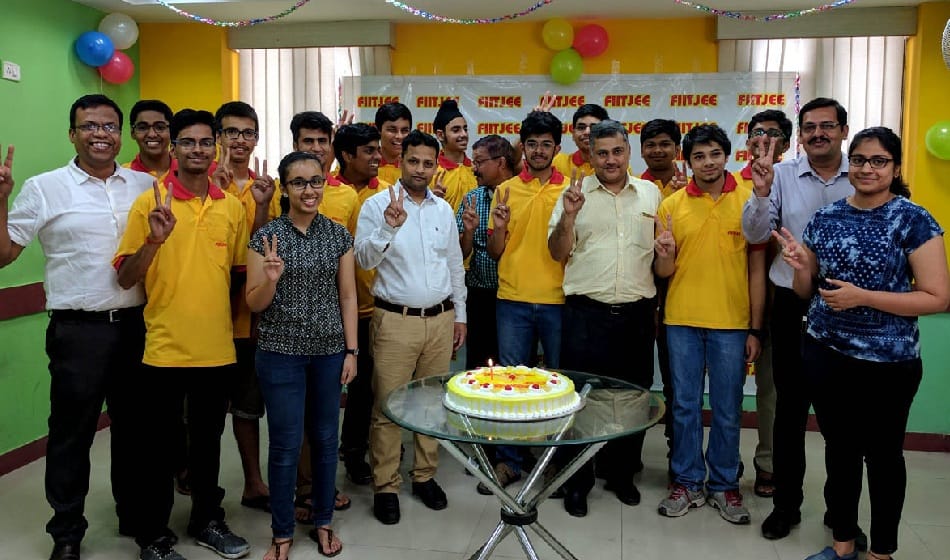  igcl will provide financial assistance of 11 jee advanced passed students