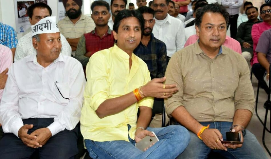 kumar vishwas put his agenda for rajasthan assembly polls says no kejriwal posters there