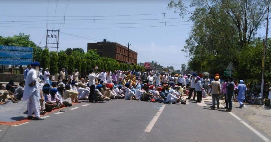  protest after women constable suicide in ludhiana